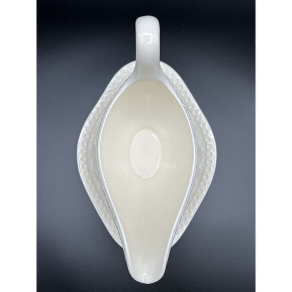 Wedgwood Montreal Gravy Boat w Attached Underplate Discontinued Made in England - Picture 9 of 11